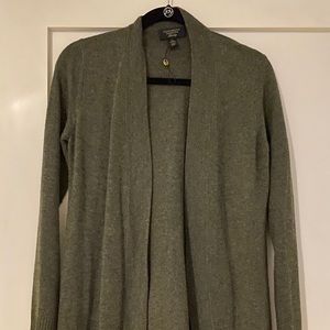 Cashmere knit sweater